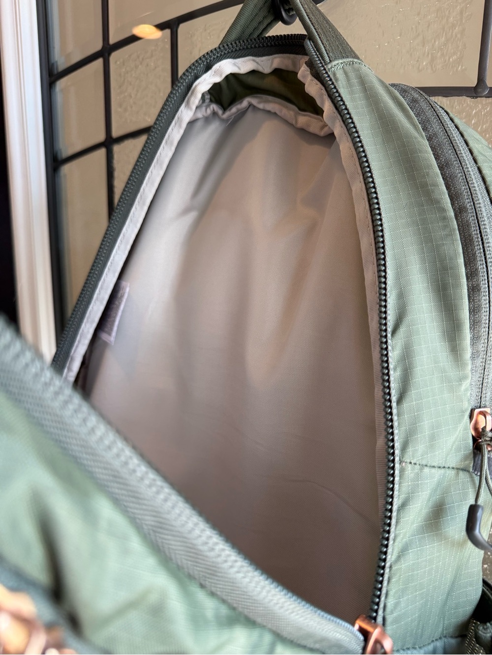 The North Face Surge Backpack Olive Green Laptop Travel Hiking Bag - Picture 8 of 10